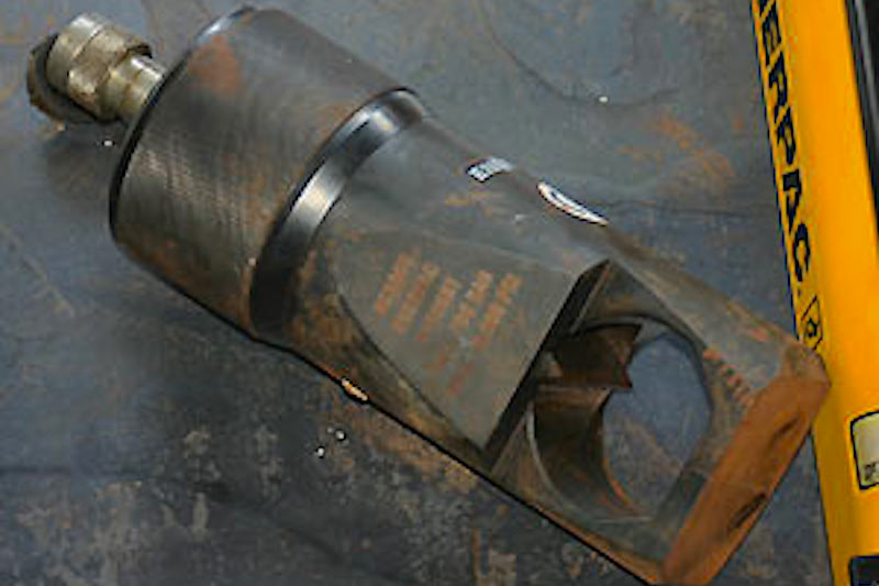 Hydraulic Nut Splitters - Hydraulic Nut Splitting Services - Oilfield Equipment Rentals - Hot-Hed International